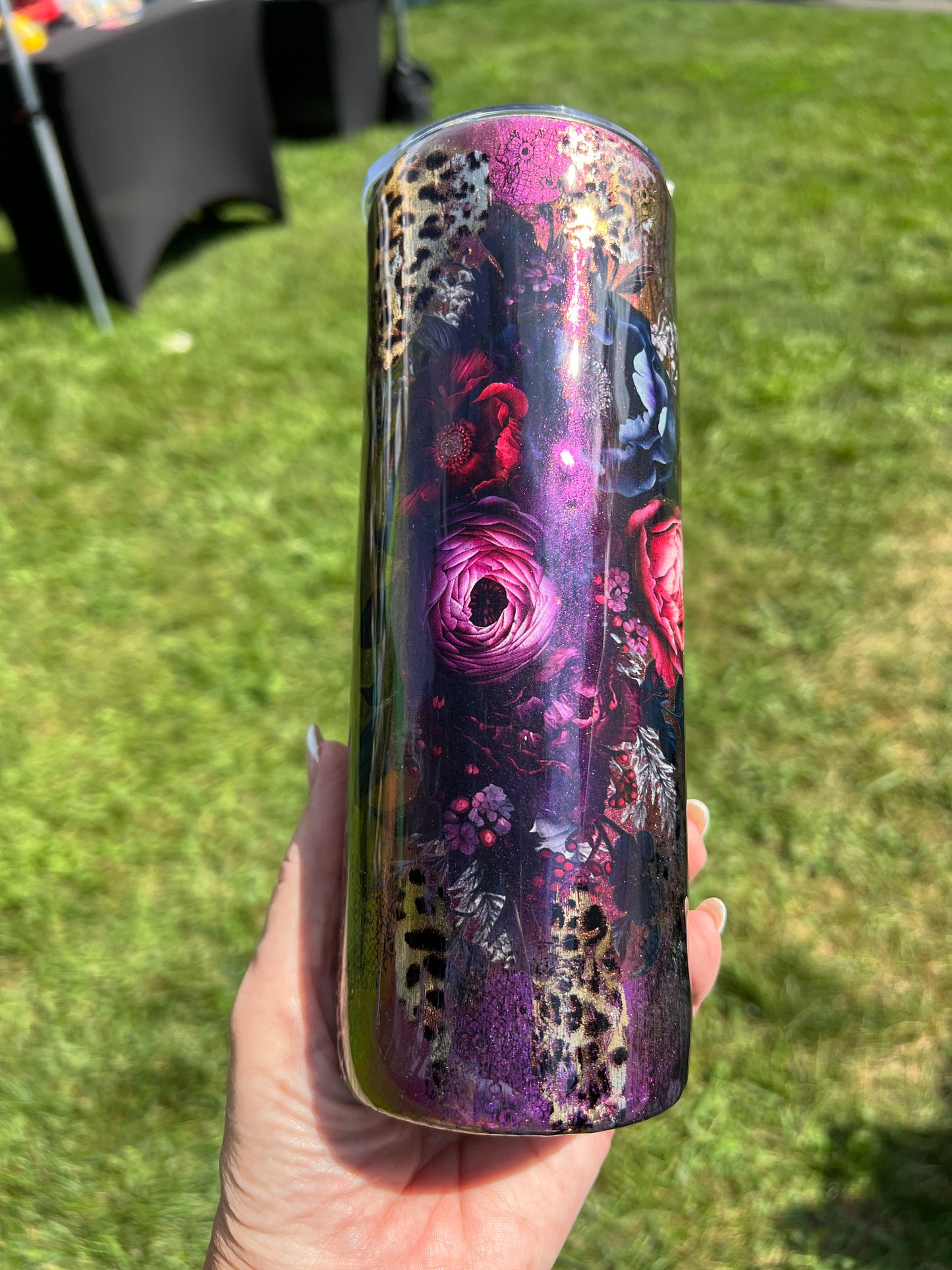 Clearance-RTS.   Be Savage Not Average 20oz