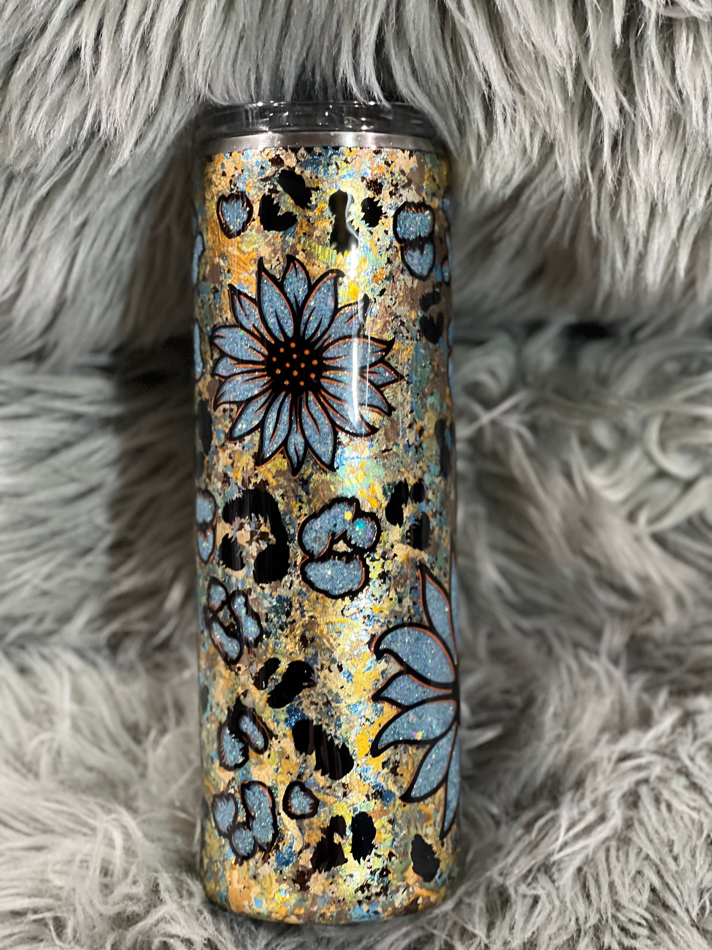 RTS.  Peekaboo Bull Skull sunflower 30oz tumbler