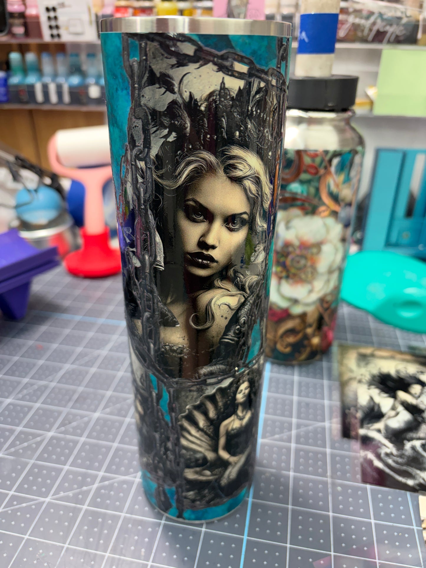 Chained under the sea - mermaids tumbler 32oz plump tipsy