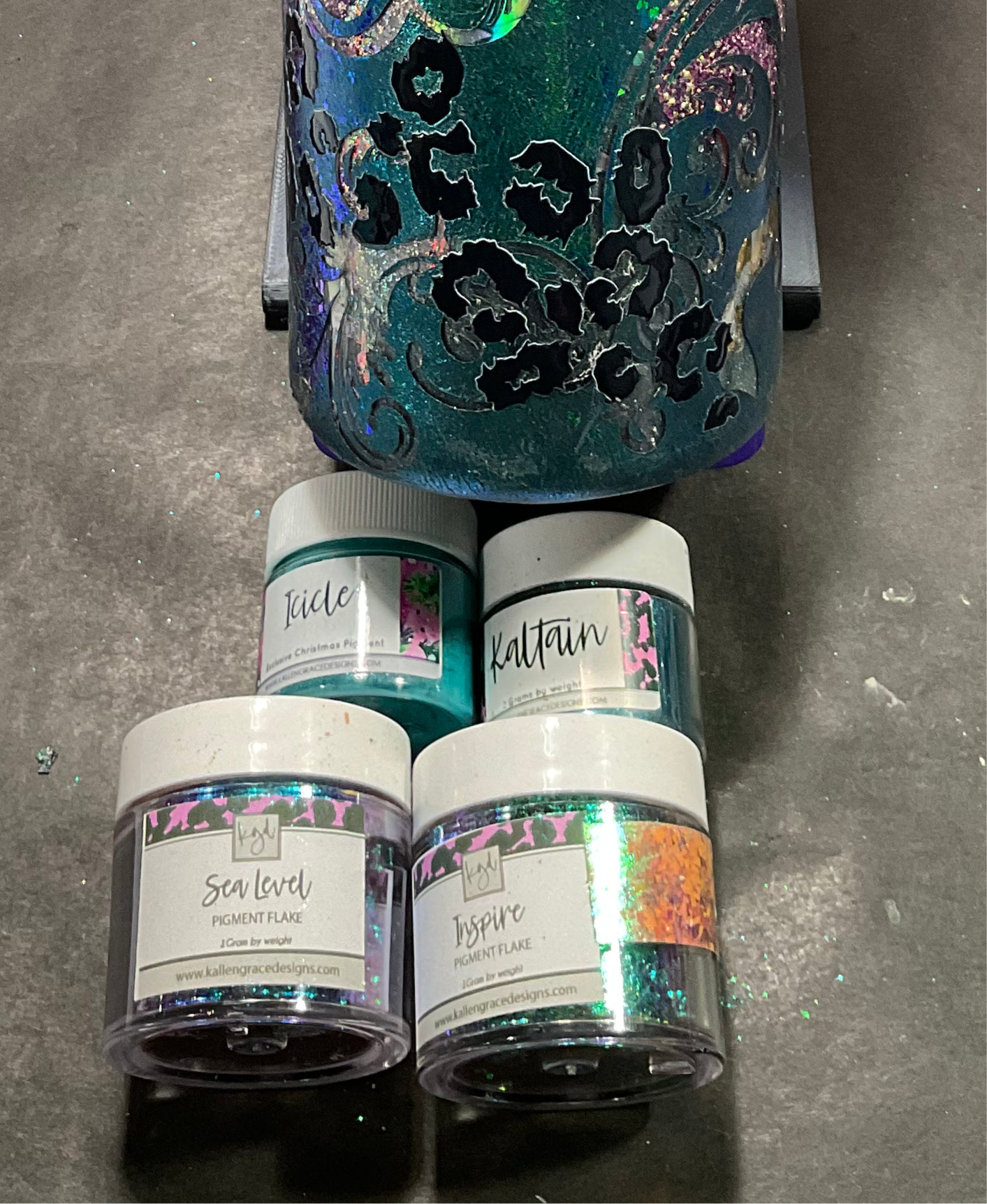 Rts. Butterfly Wild child teal blue green color shift 32oz plump tipsy