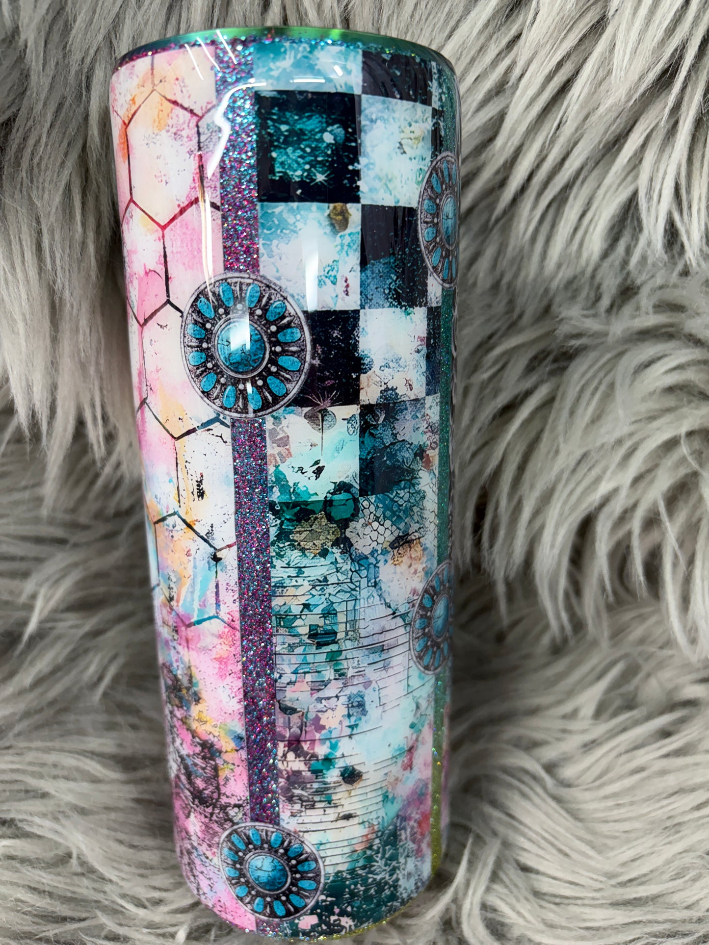 RTS. Checked rainbow daisy 24oz plump tipsy tumbler
