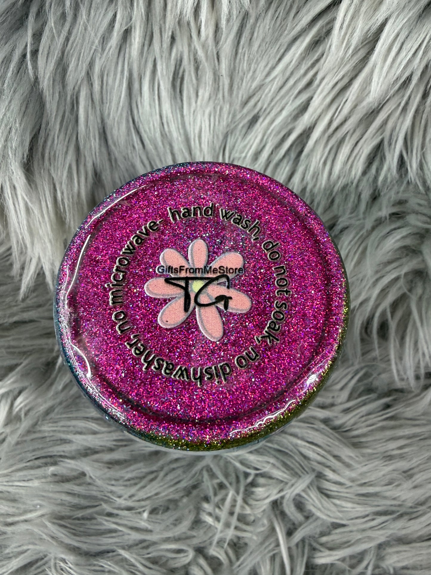 RTS. Checked rainbow daisy 24oz plump tipsy tumbler