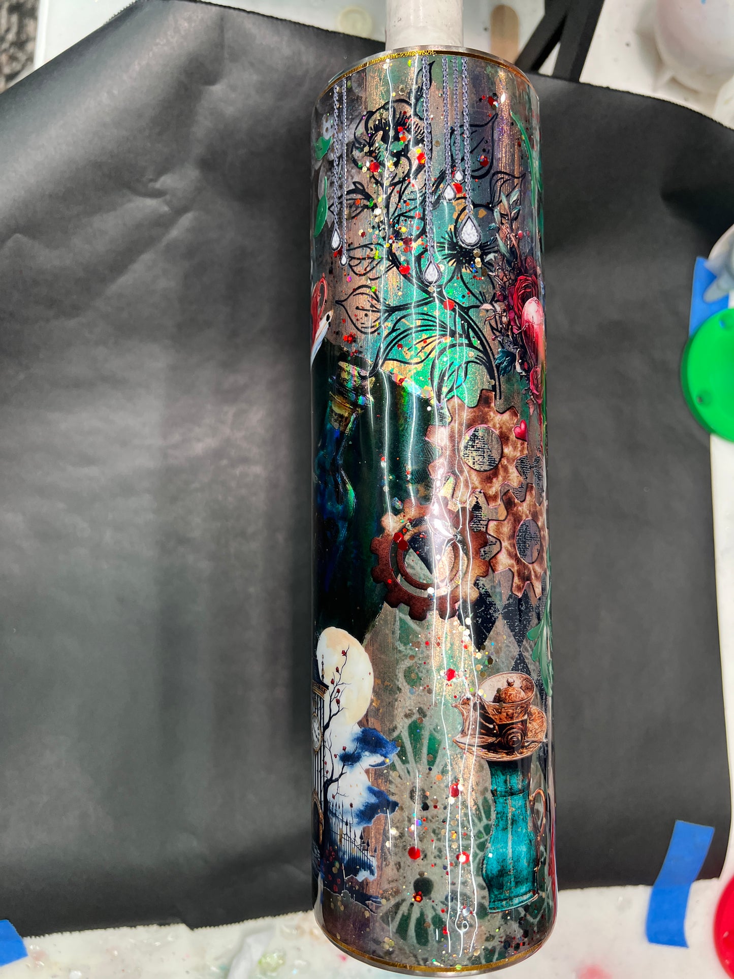 In process teal gold checked dark Alice  - tumbler 32 tipsy