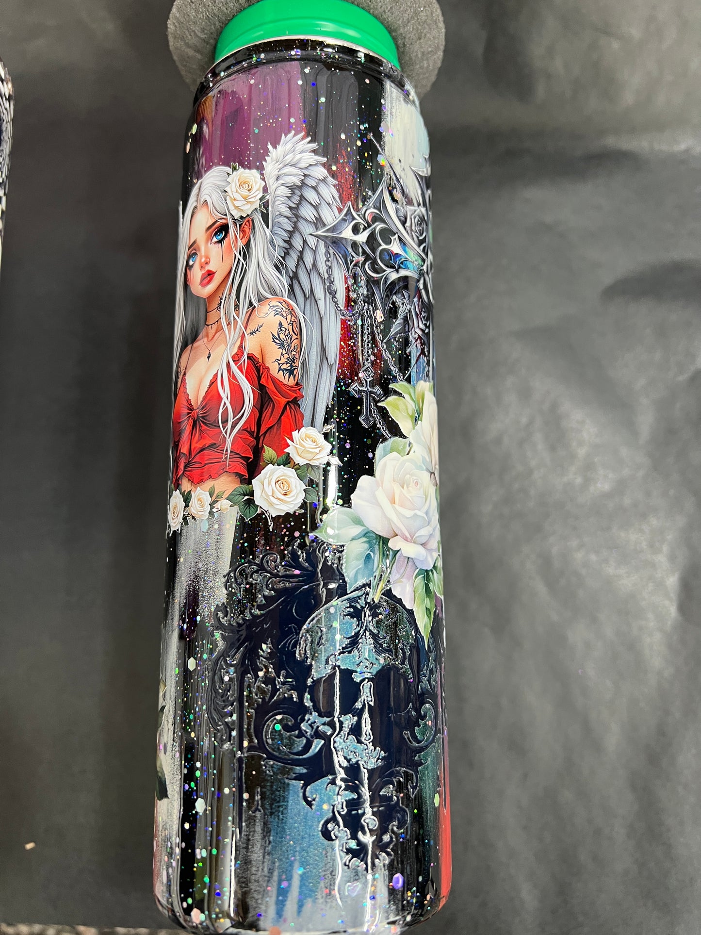 *anna-vic only* In process - light and dark angels 25oz duo hydro bottle