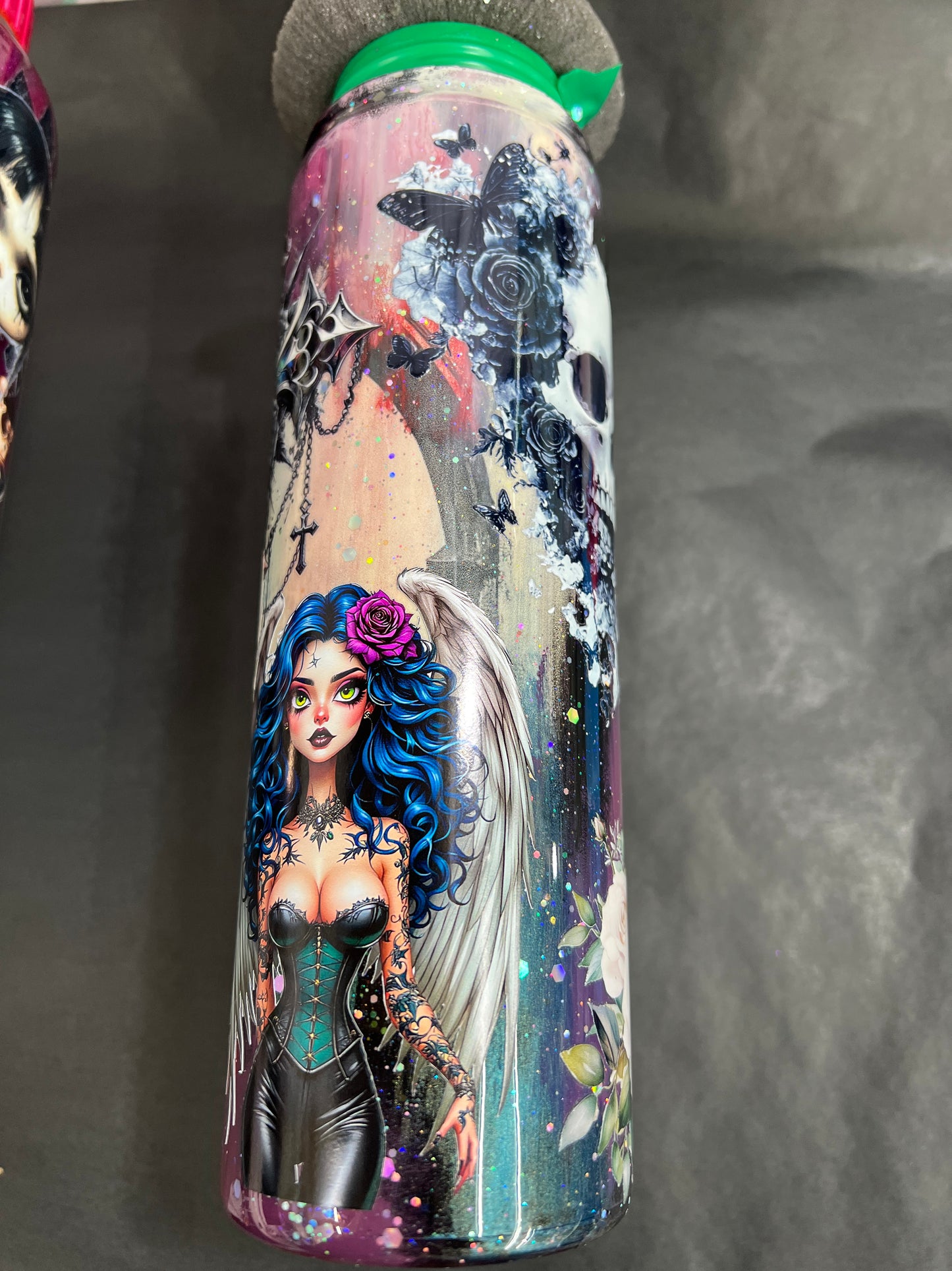 *anna-vic only* In process - light and dark angels 25oz duo hydro bottle