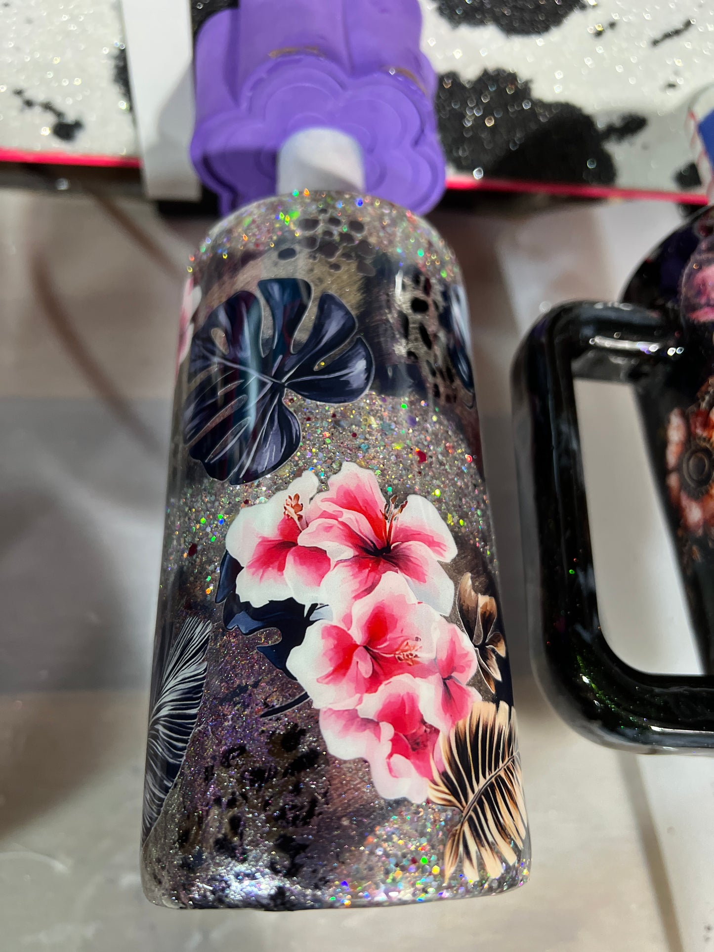 Clearance-RTS. 16oz plump tipsy glitter base monstera pink flower throw down