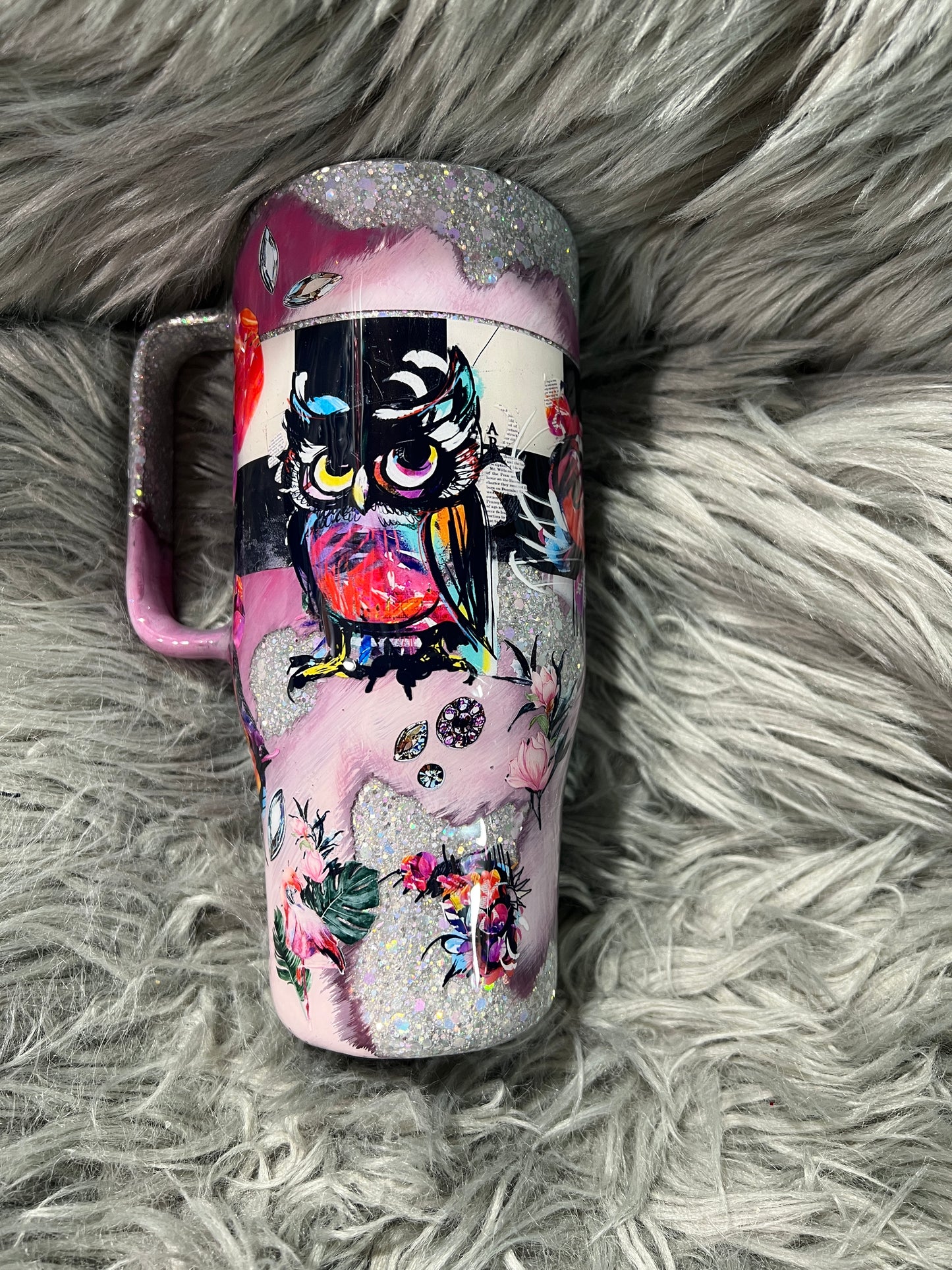 RTS. Flamingo-Owl checkerboard distressed Throwdown 24oz curve Hoggdle