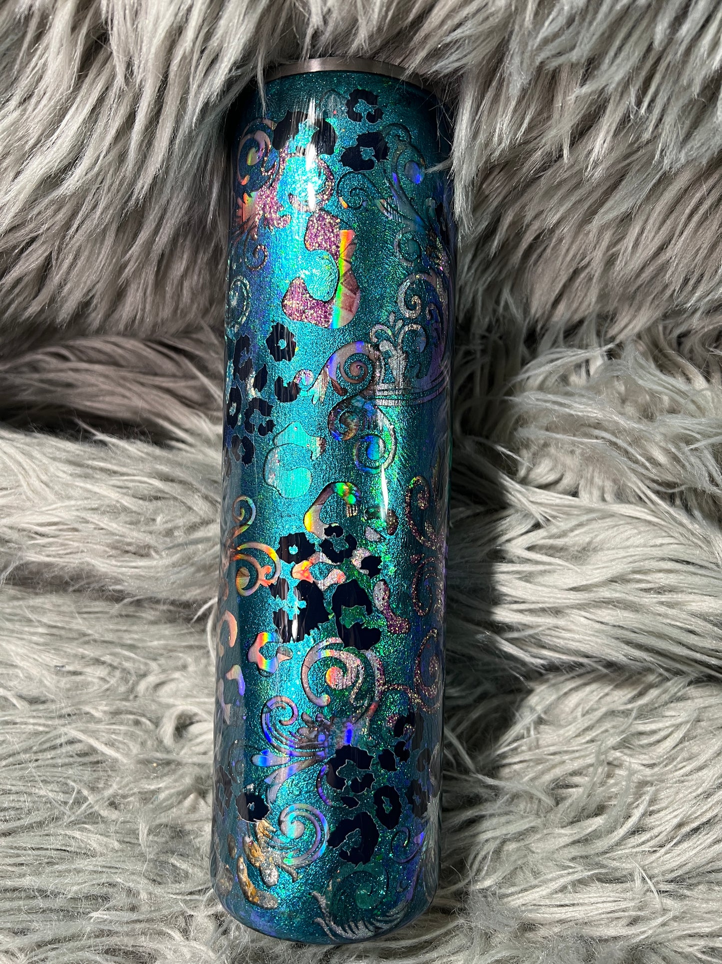 Rts. Butterfly Wild child teal blue green color shift 32oz plump tipsy