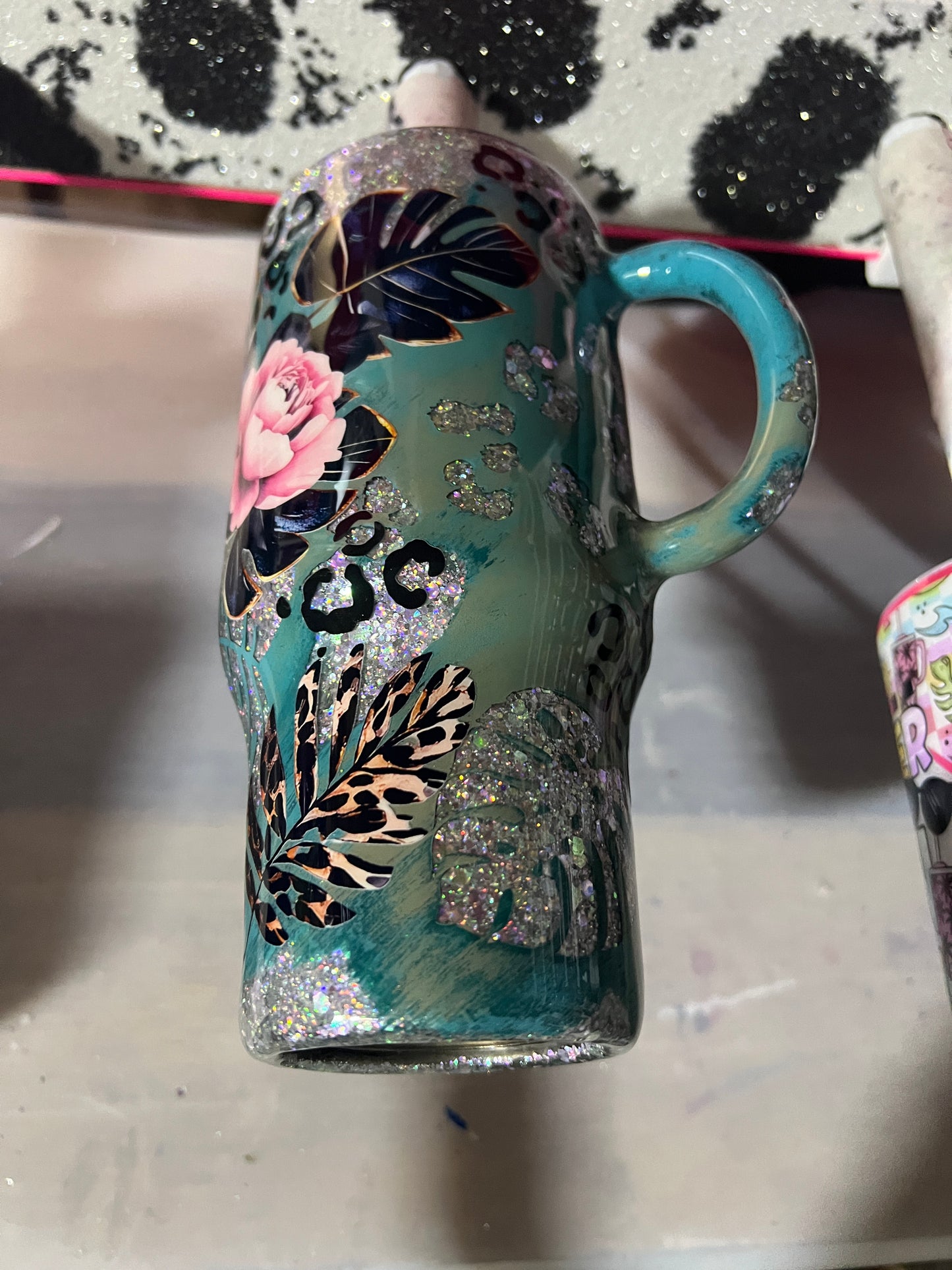 RTS.  pink monstera cheetah peekaboo 24oz Tipsy travel mug with Handle