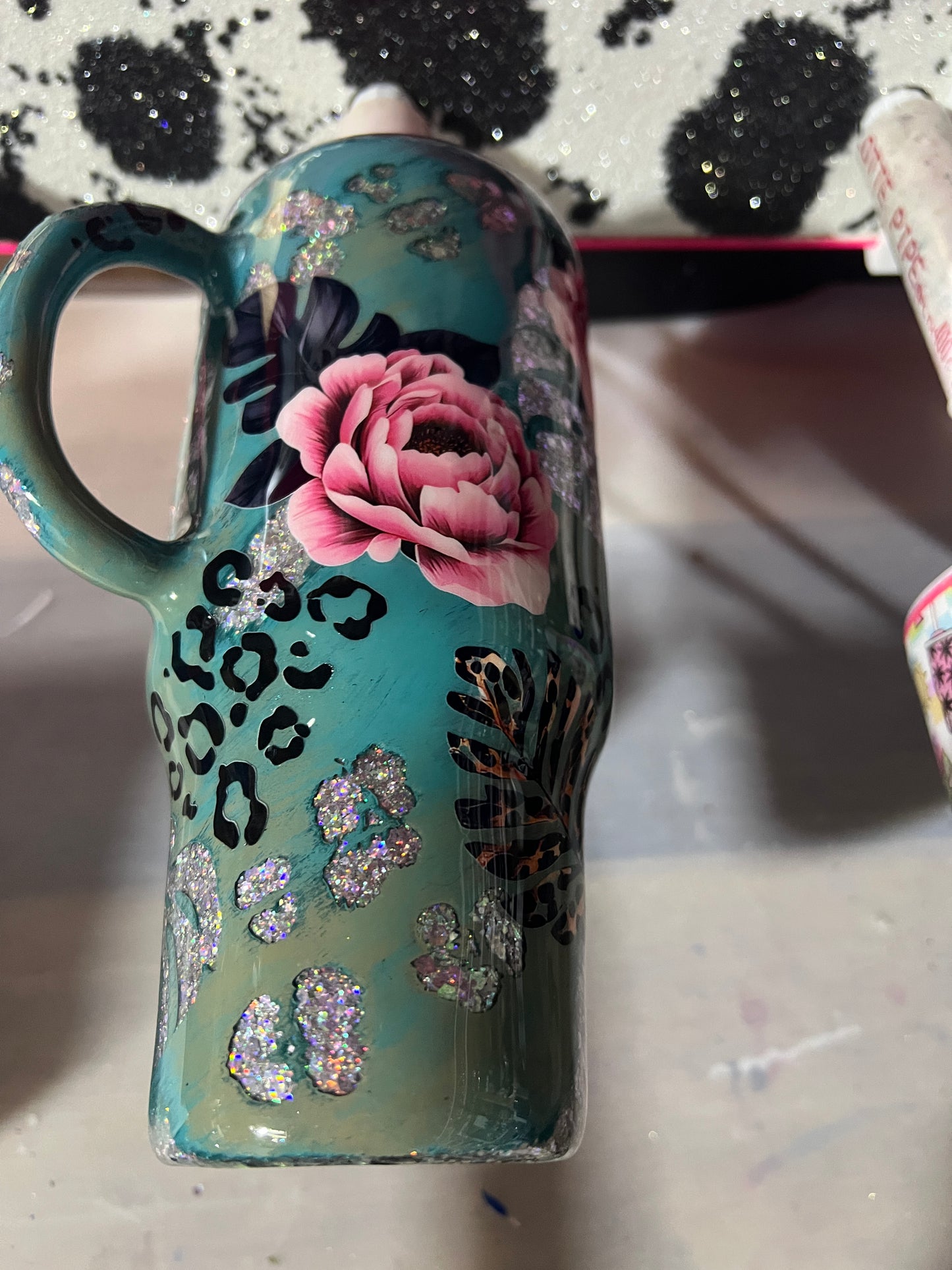 RTS.  pink monstera cheetah peekaboo 24oz Tipsy travel mug with Handle